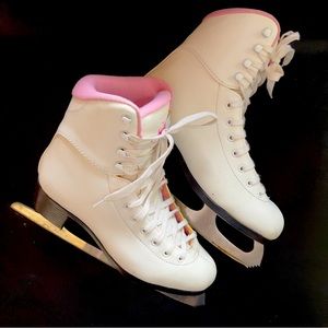 Jackson SoftSkate Women’s Figure Skates